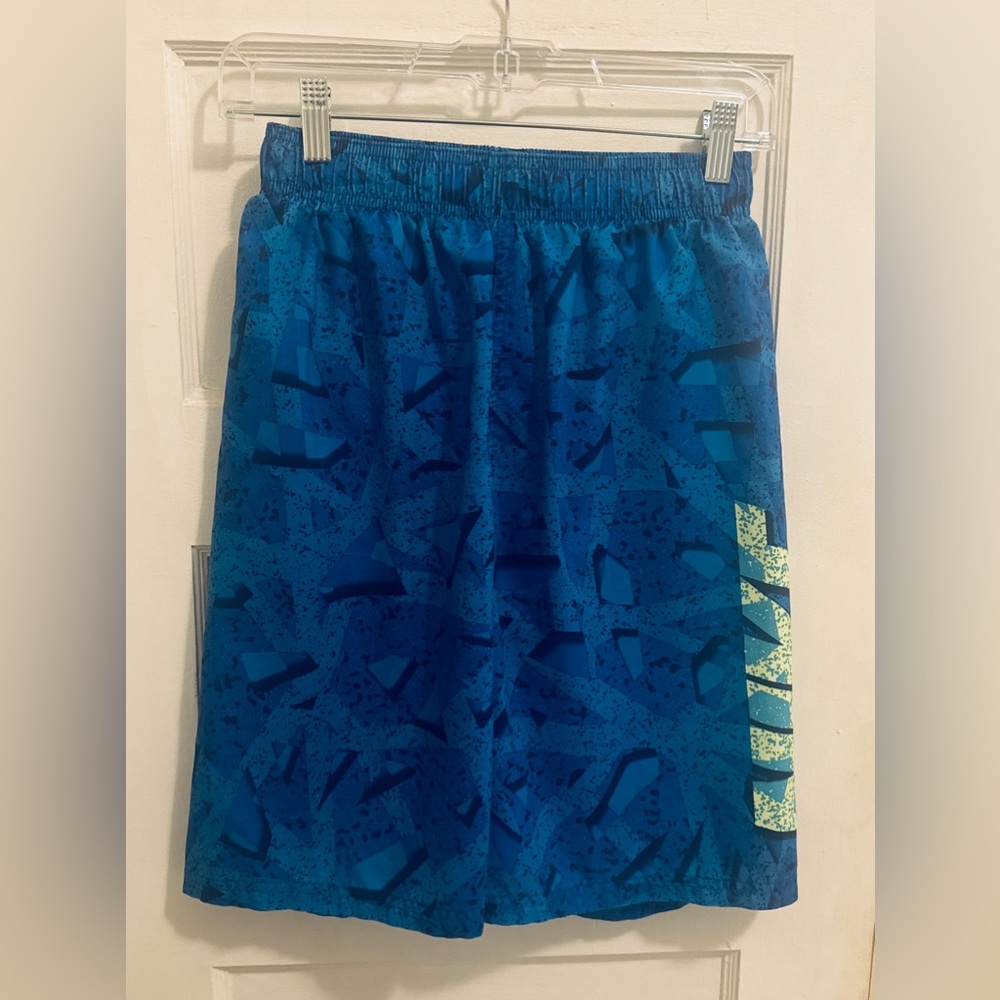 NIKE Boys Swim Trunks. Size XL (18-20). Like New!
